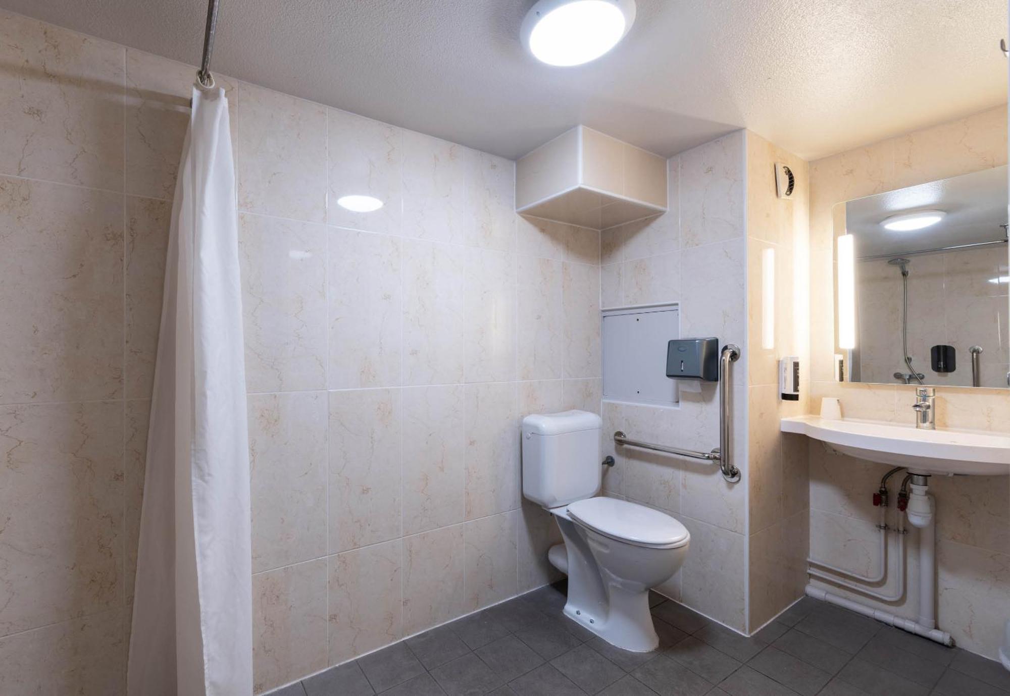 B&B Hotel Lille Seclin Unexpo エクステリア 写真
