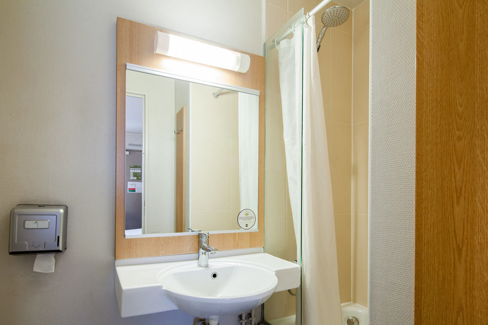 B&B Hotel Lille Seclin Unexpo エクステリア 写真